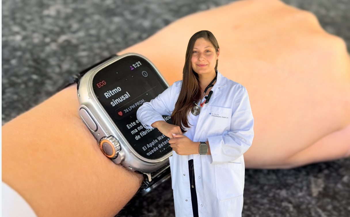 Doctora explicando los beneficios de los relojes inteligentes