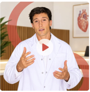 Dr. Oliveto explicando la importancia de la revisión cardiológica antes de competir